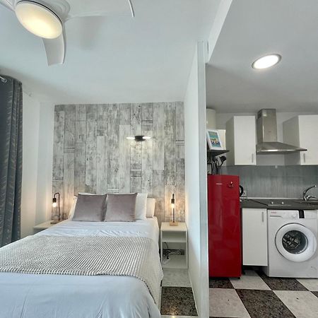 Lafrenchtouch - Coqueto Estudio Terraza Con Vistas Торемолинос Екстериор снимка
